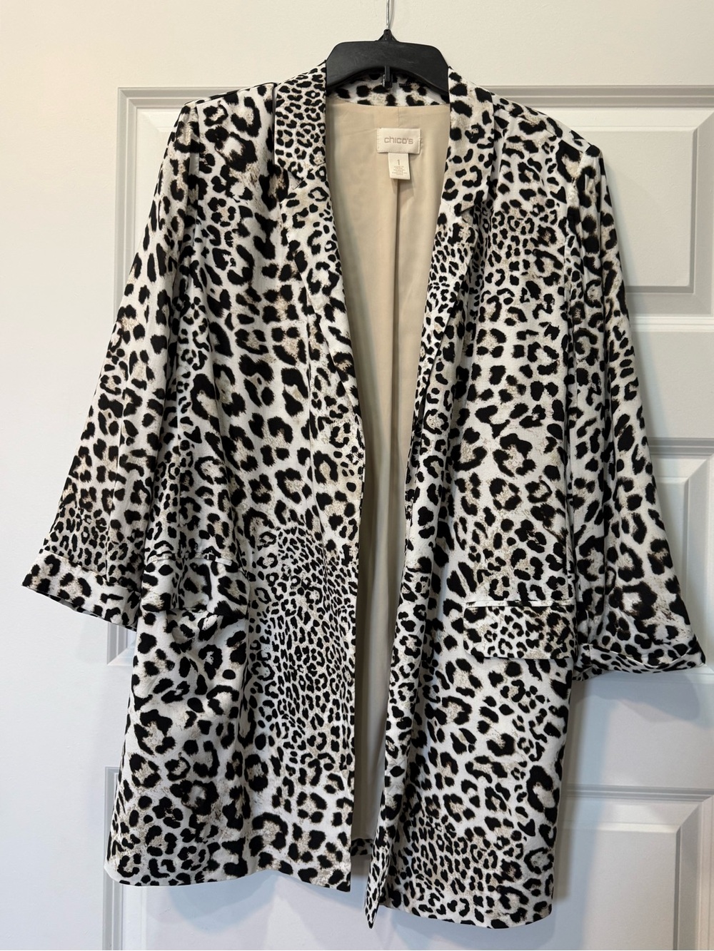 Chico's leopard print blazer/topper jacket